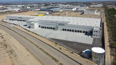 Calle Carae, 17, Zaragoza, Zaragoza to rent Aerial- Image 2 of 2