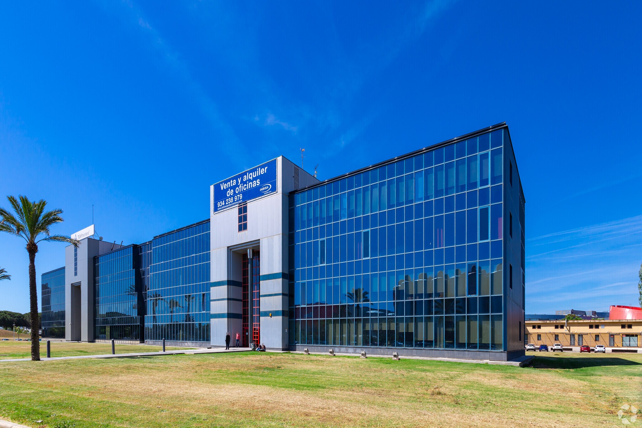 Carrer de la Garrotxa, El Prat de Llobregat, Barcelona for sale Building Photo- Image 1 of 4