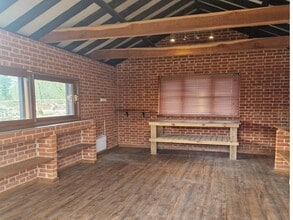 Mountains Rd, Great Totham to rent Interior Photo- Image 2 of 2