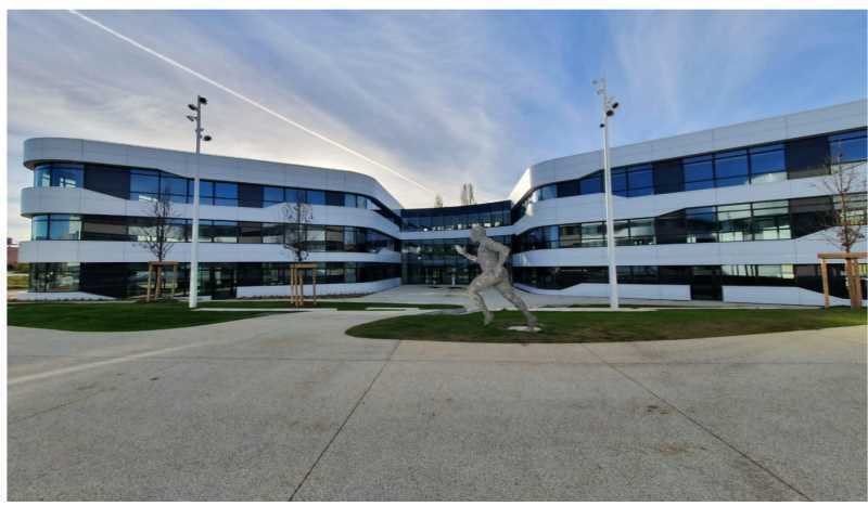 19 Rue Des Rosiéristes, Champagne-au-Mont-d'Or to rent Building Photo- Image 1 of 13