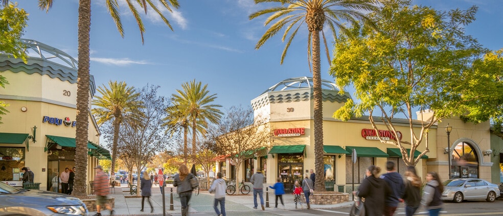 25 Main St, Vista, CA to rent - Building Photo - Image 3 of 7