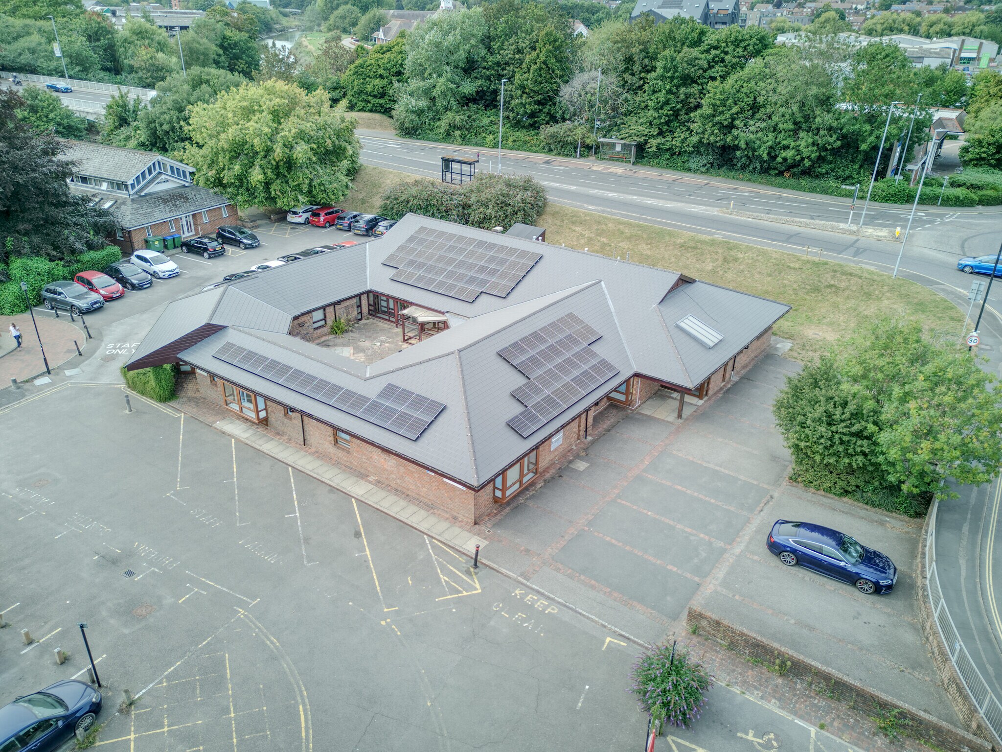 26 Malling St, Lewes to rent Building Photo- Image 1 of 4