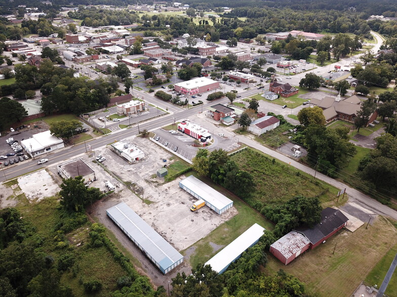 207 N Longstreet St, Kingstree, SC for sale - Primary Photo - Image 1 of 1