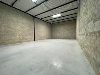 More details for 22 Avenue De Stalingrad, Stains - Industrial for Sale