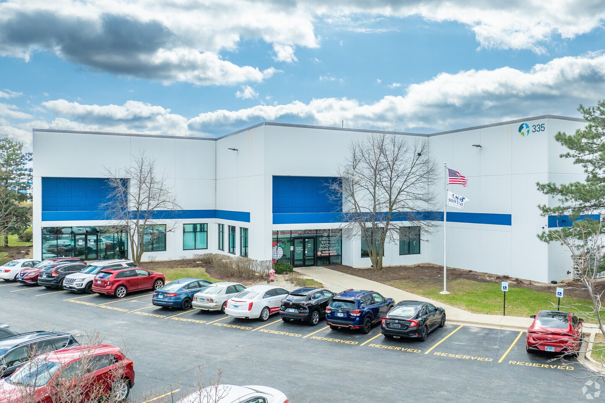 335 Crossroads Pky, Bolingbrook, IL for sale Primary Photo- Image 1 of 1