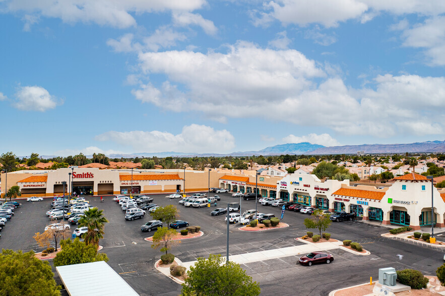 1411-1471 N Jones Blvd, Las Vegas, NV for rent - Building Photo - Image 2 of 14