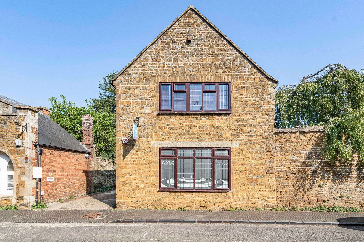 1 Hudson St, Deddington for sale Primary Photo- Image 1 of 5
