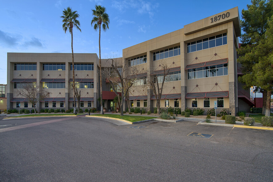 18700 N 64th Dr, Glendale, AZ for rent - Building Photo - Image 3 of 4