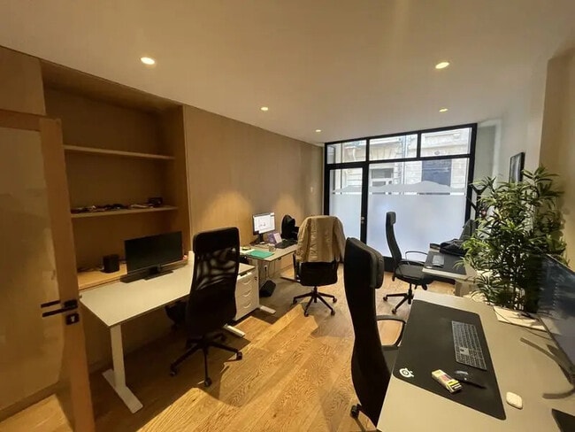 Location Bureaux 133 m²