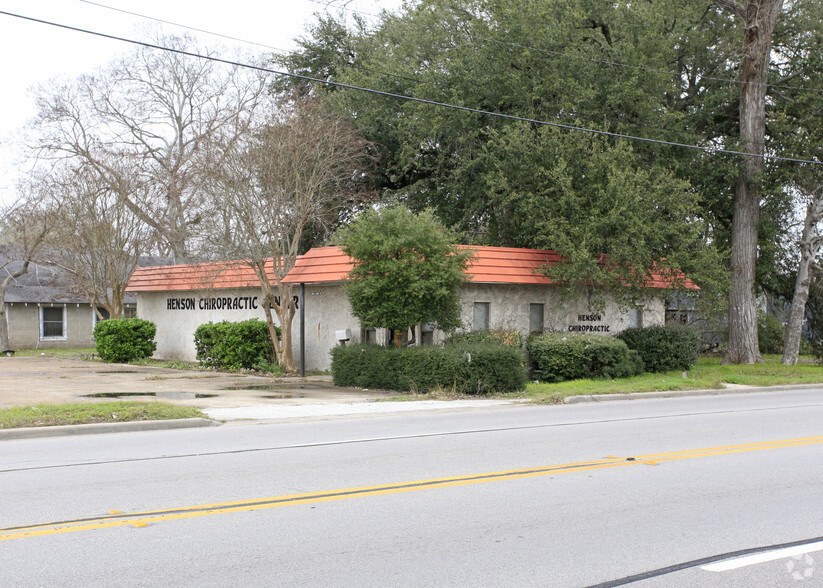 300 E Main St, League City, TX for sale - Primary Photo - Image 1 of 1