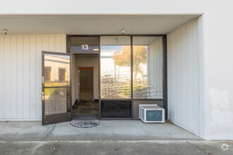 7307 Roseville Rd, Sacramento, CA for rent Building Photo- Image 1 of 4