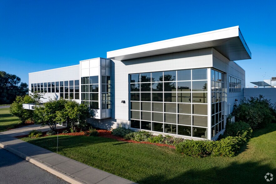 1100 Rd, Bowmanville L1C 3K5 UK