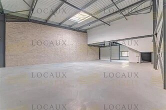 Light Industrial in Cormeilles-en-Parisis to rent Interior Photo- Image 1 of 2
