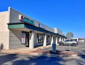 5875 E Riverside Blvd, Rockford, IL to rent Building Photo- Image 2 of 7