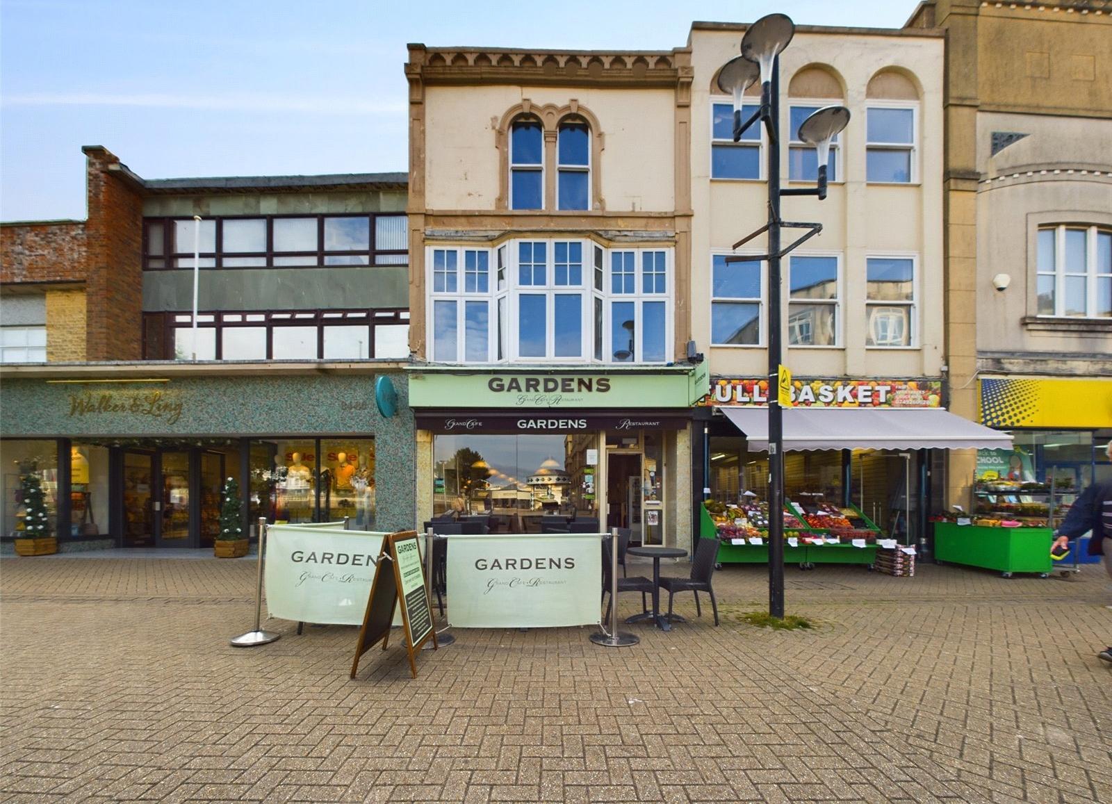 82 High St, Weston Super Mare to rent Primary Photo- Image 1 of 7