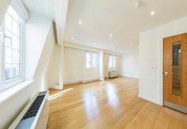 2 St. Andrew's Hl, London for sale Interior Photo- Image 1 of 1