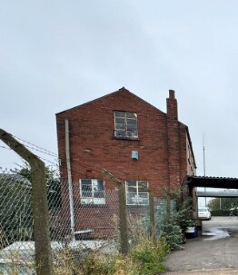 310 Barnsley Road, Barnsley for sale - Building Photo - Image 2 of 4
