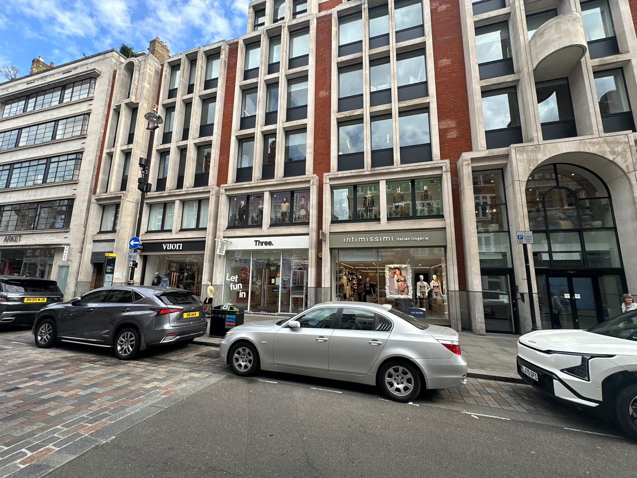 24 Long Acre, London to rent Interior Photo- Image 1 of 5
