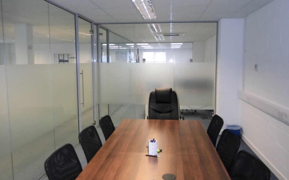 Park Rd, Faringdon for sale - Primary Photo - Image 1 of 1