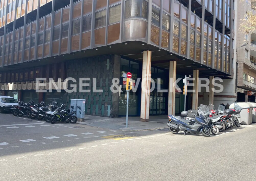 Office / Retail in Barcelona, Barcelona to rent Interior Photo- Image 1 of 10