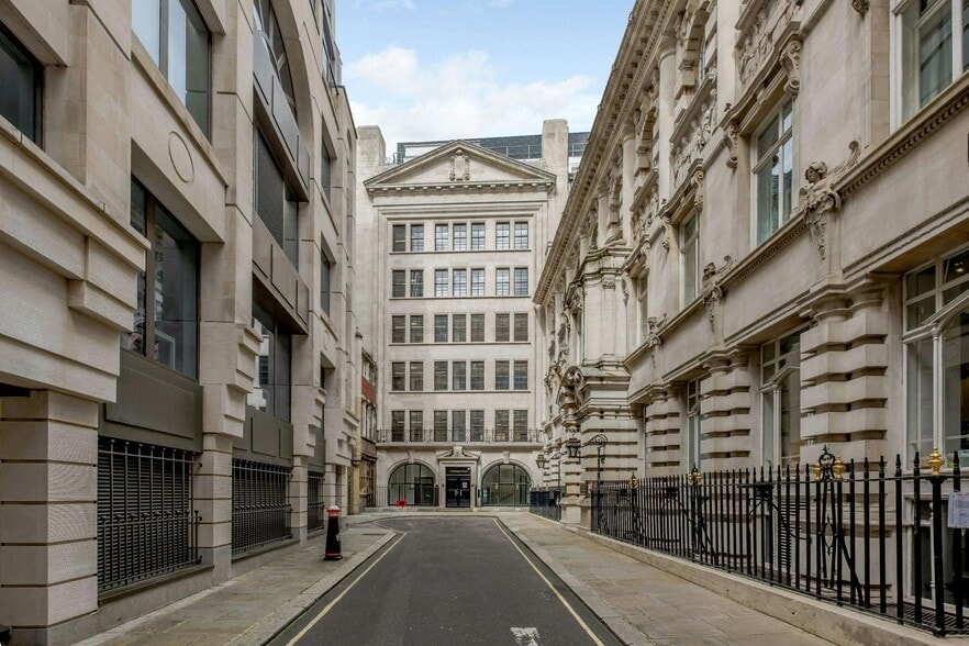 3 Moorgate Pl, London to rent - Building Photo - Image 2 of 12