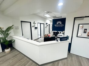 600 S Dobson Rd, Chandler, AZ to rent Interior Photo- Image 1 of 9