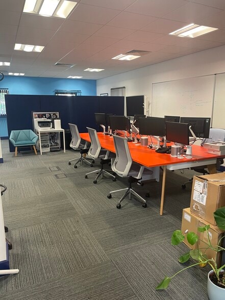 Portobello Way, Warwick to rent - Interior Photo - Image 2 of 12