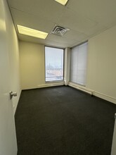 4001 W Devon Ave, Chicago, IL for rent Building Photo- Image 2 of 3