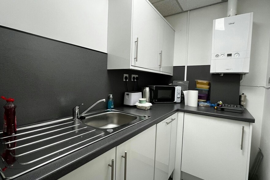 Station Rd, Guiseley to rent - Interior Photo - Image 3 of 8