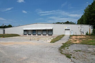 3054 Fork Shoals Rd, Simpsonville, SC for rent Building Photo- Image 1 of 7