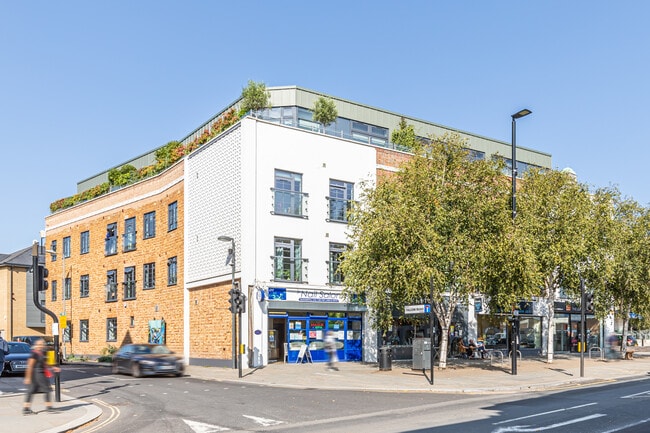 More details for 10 Market Pl, Brentford - Office for Sale