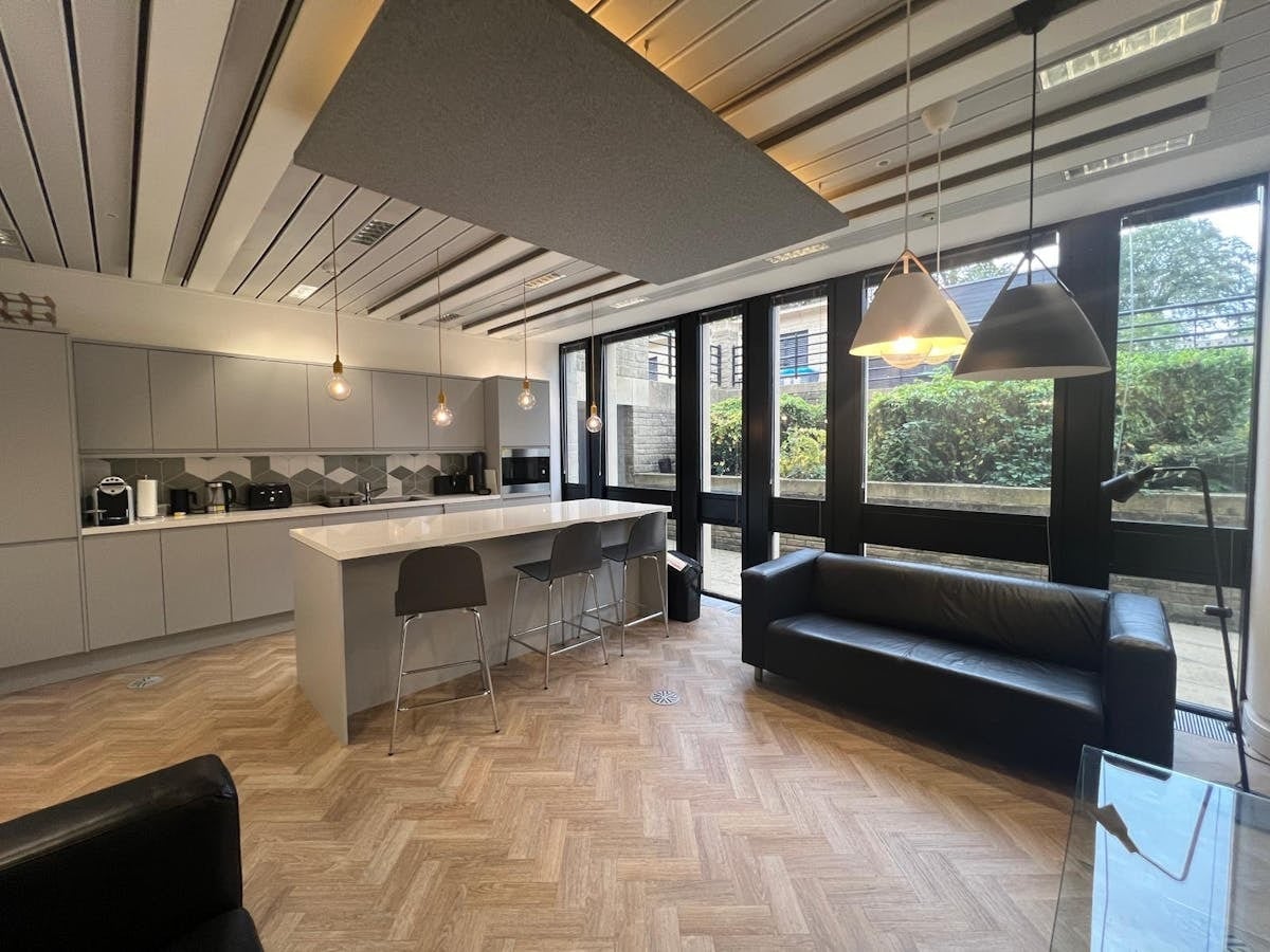 Hornbeam Park Av, Harrogate to rent Interior Photo- Image 1 of 13
