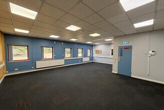 92 Hellaby Ln, Rotherham to rent Interior Photo- Image 2 of 6