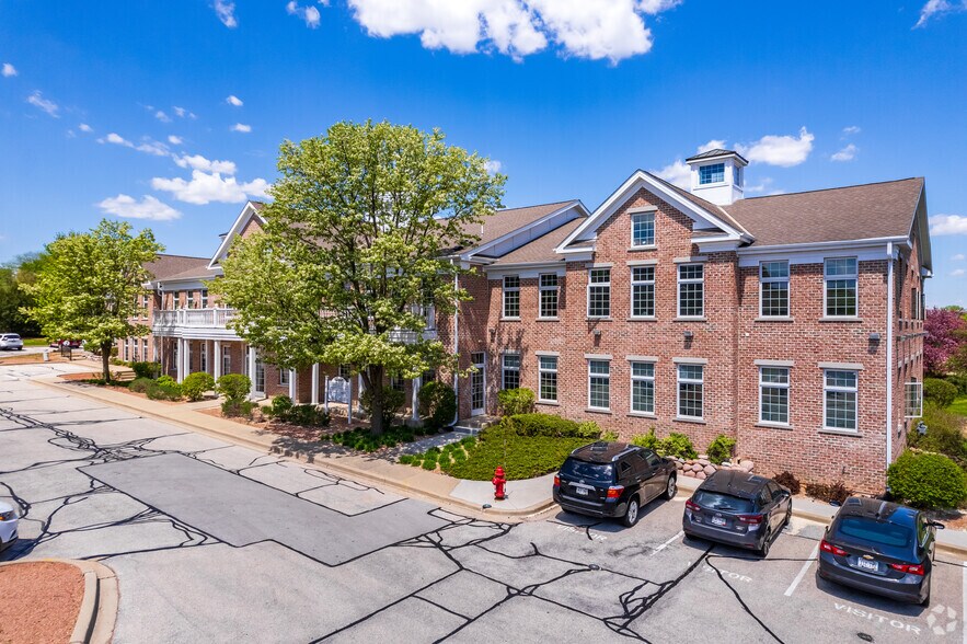 15460-w-capitol-dr-brookfield-53005-loopnet-uk