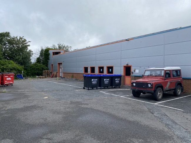 More details for Moy Ave, Eastbourne - Retail, Industrial to Rent