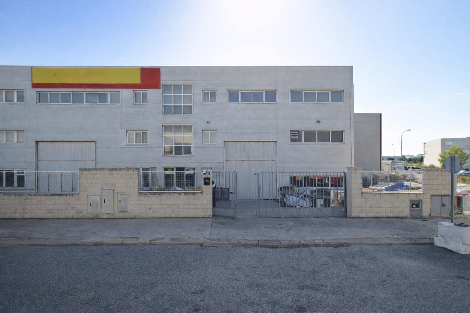 Industrial in Getafe, Madrid to rent Primary Photo- Image 1 of 4
