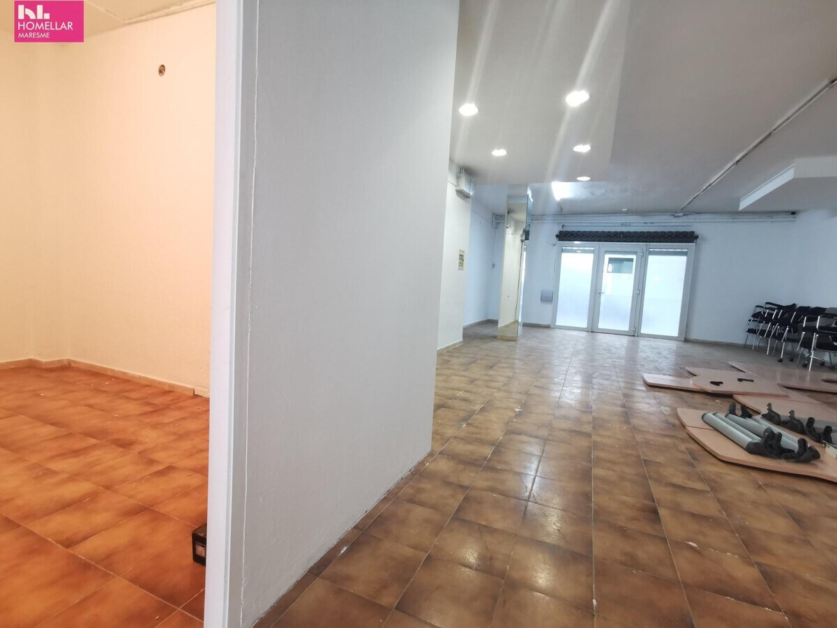 Calella, BAR 08370 - - - Interior Photo - Image 2 of 10