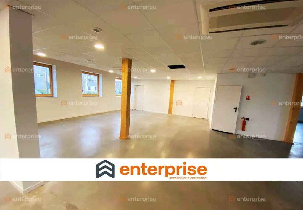 Vente Bureaux 356 m² - Photo 1