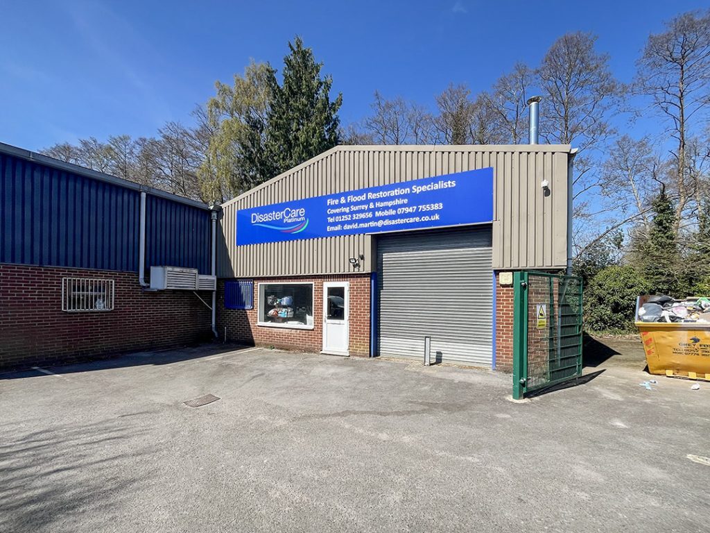 74 Station Rd, Liss for sale Primary Photo- Image 1 of 1