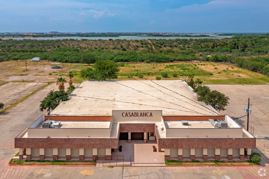 5064 E Saunders St, Laredo, TX for sale - Building Photo - Image 2 of 10