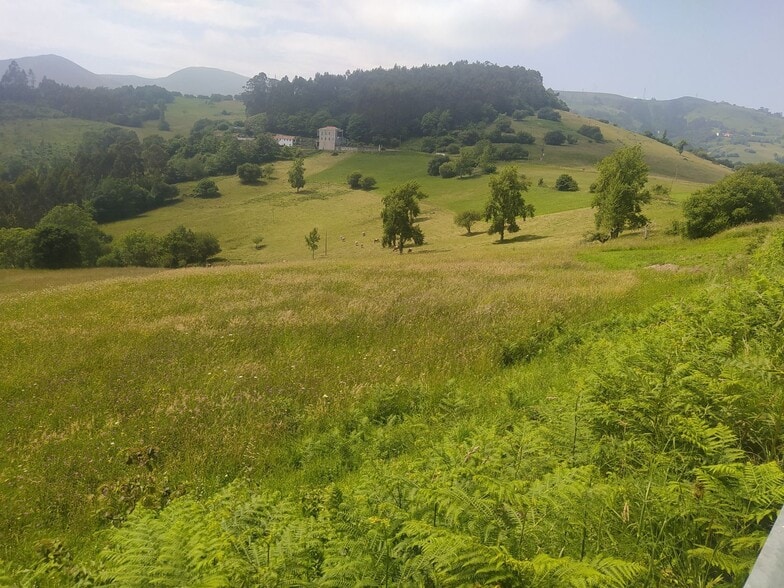 Barrio Illas, Illas, Asturias for sale - Building Photo - Image 3 of 12