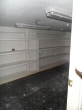 Retail in Cuenca, Cuenca to rent Interior Photo- Image 1 of 5