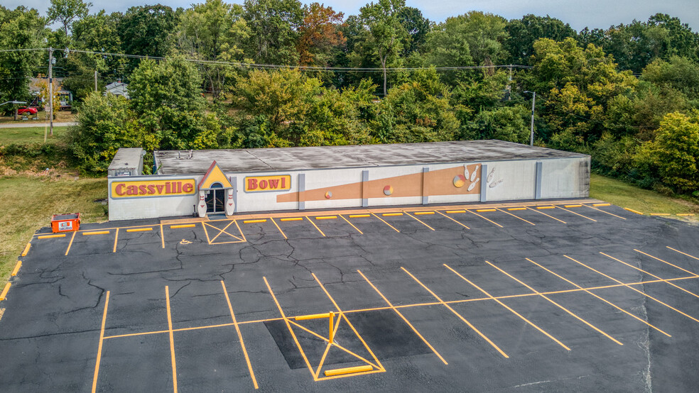 1813 Main St, Cassville, MO for sale - Primary Photo - Image 1 of 17