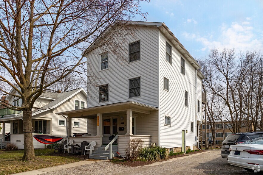 139 Cedar St, East Lansing, MI for sale - Primary Photo - Image 1 of 1