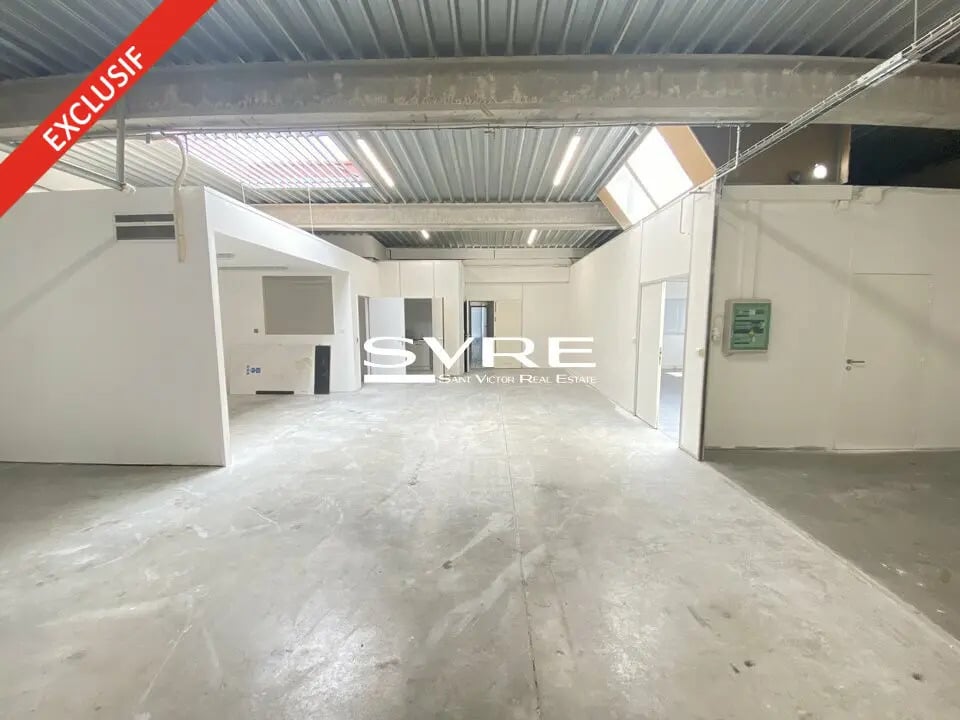 Light Industrial in Aubagne to rent Building Photo- Image 1 of 9