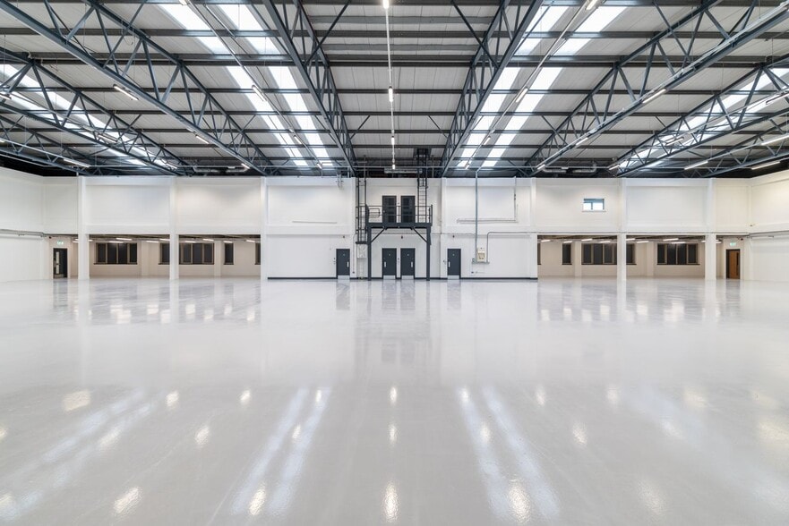 Masthead Industrial Estate, Dartford to rent - Building Photo - Image 2 of 9