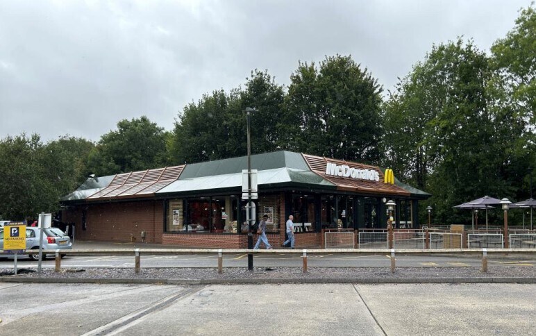 Wakes Garage A303, Sparkford to rent Primary Photo- Image 1 of 2