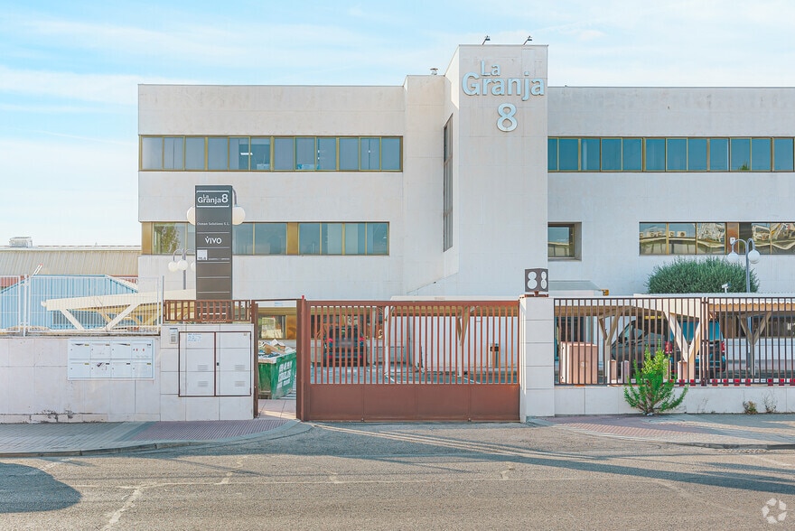 Calle la Granja, 8, Alcobendas, Madrid to rent - Building Photo - Image 2 of 13