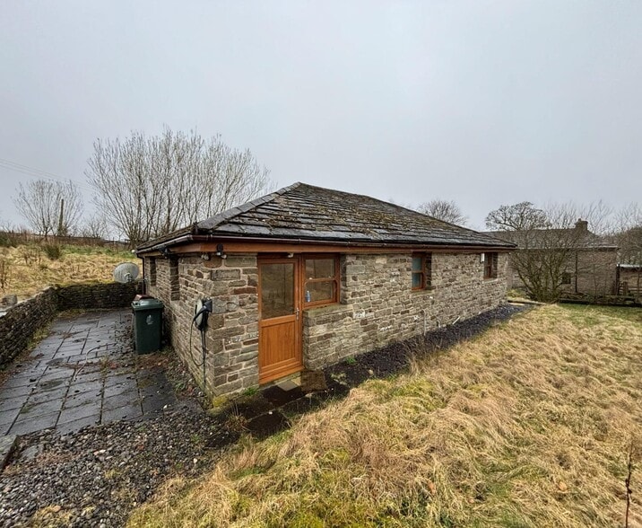 Knowsley Ln, Bolton to rent - Building Photo - Image 1 of 1