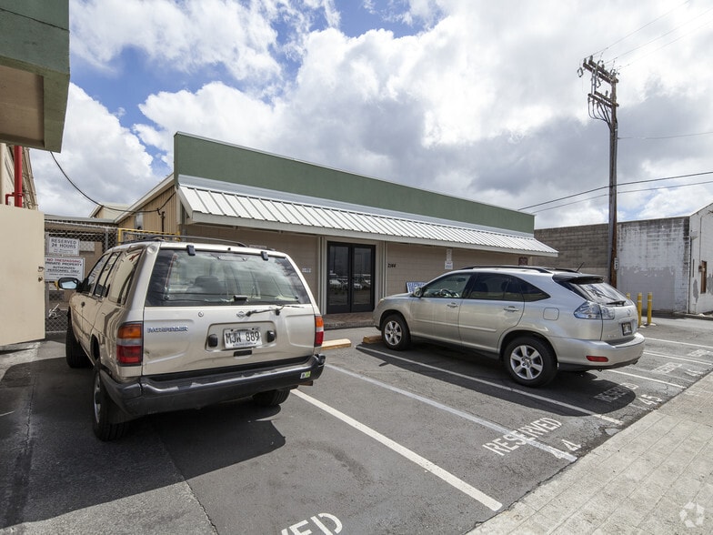 2144 Auiki St, Honolulu, HI to rent - Building Photo - Image 3 of 7